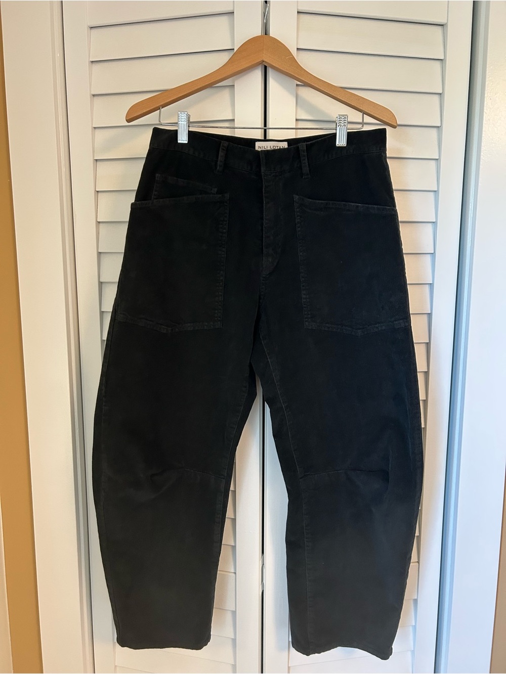 Nili Lotan Shon pants in Black Corduroy